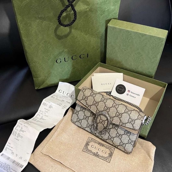 Gucci Handbags - Gucci mini bag